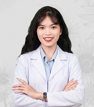 Truong Thi Thanh Thuy, prosthetic eye consultant at Vietnam Prosthetic Eye Center